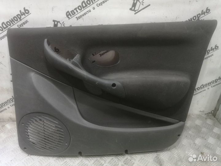 Обшивка двери передняя правая Fiat Albea 2002