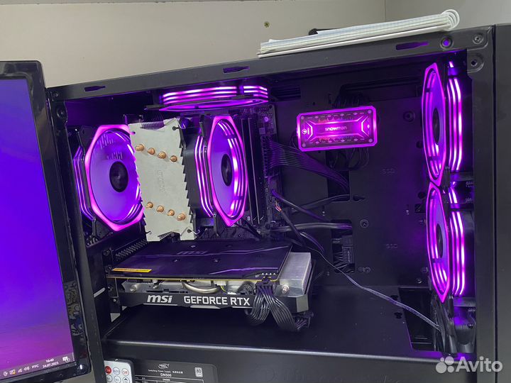 Мощный игровой компьютер с монитором