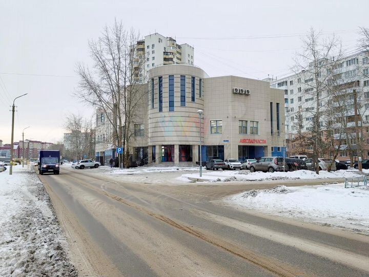 Торгово-офисное здание по ул. Рыльского 2/1