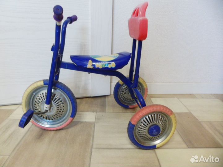 Велосибед детский трёх колесный
