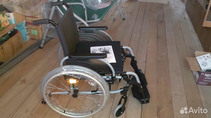 Продаю инвалидную коляску старт
