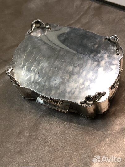 Шкатулка серебряная 800