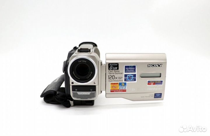 Видеокамера Sony DCR-TRV10E