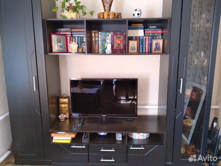 Стенка горка в гостиную