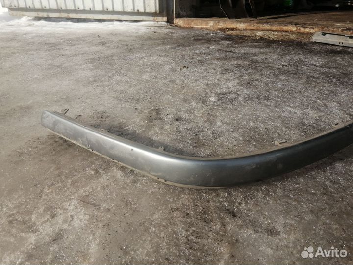 Молдинг заднего бампера Volkswagen Passat B5 plus