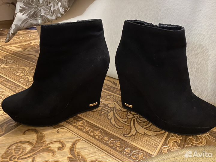 Полусапожки женские