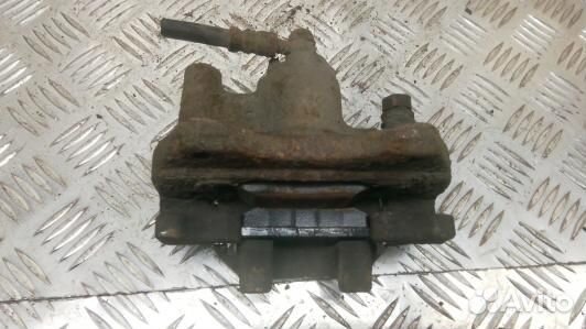 Суппорт тормозной задний правый toyota camry V30