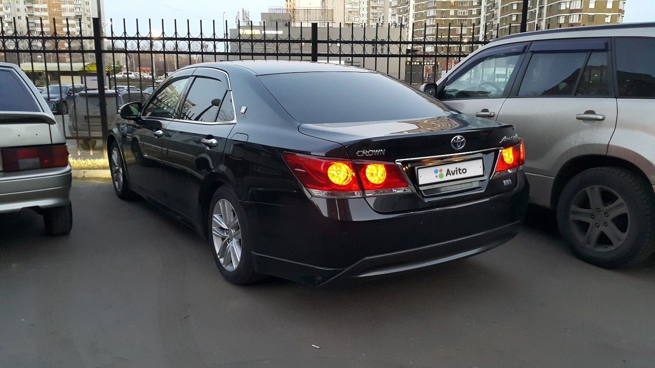 Toyota Crown: фото владельца