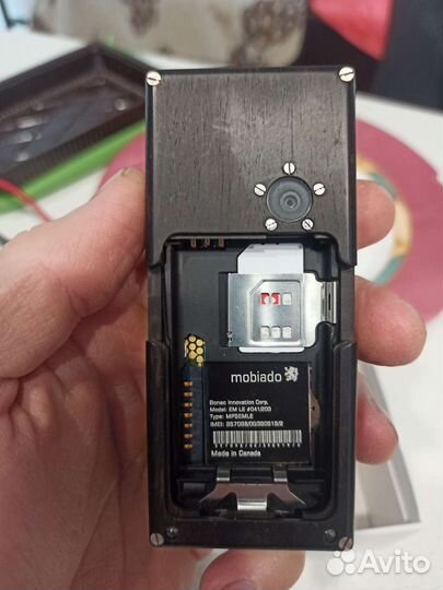 Mobiado Professional EM LE