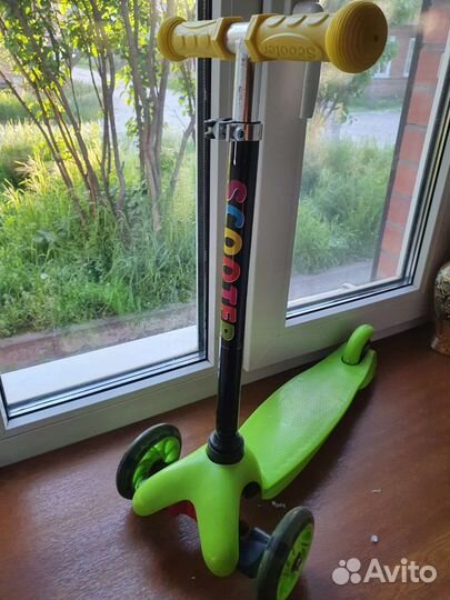 Самокат детский 3 колеса новый