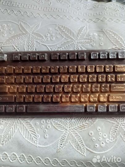 Шоколадные шахматы и ком.панель