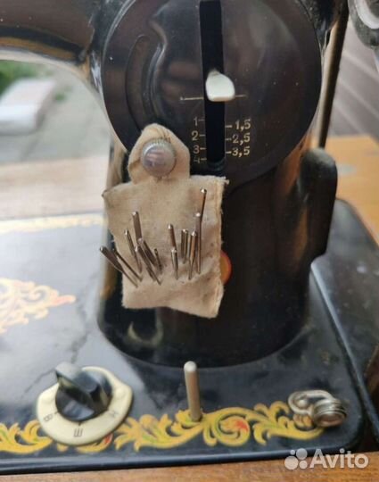 Швейная машинка ножная пмз 1969г