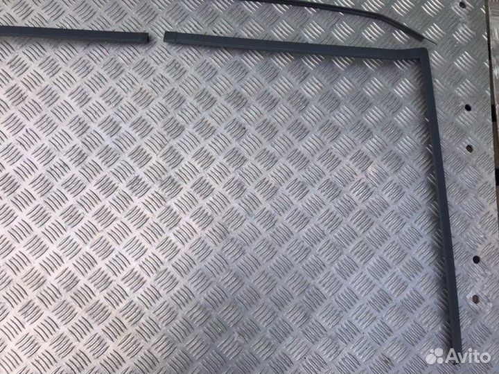 Накладка Mercedes-Benz 190E W201 M102.921 2.0I