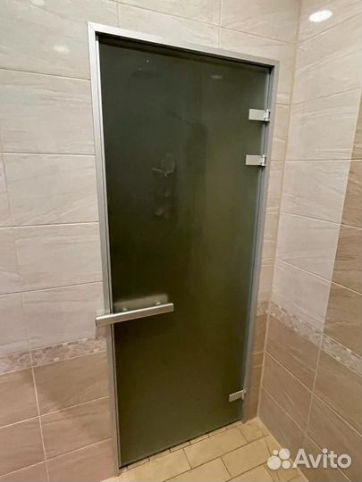 Стеклянная дверь для бани и сауны