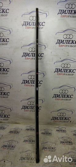 Рейлинг правый (планка на крышу) Audi Q7 2005