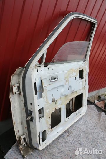 Дверь передняя правая Газ 3110