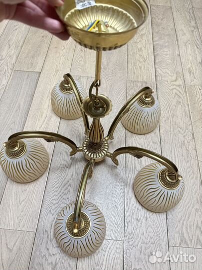 Люстра подвесная потолочная