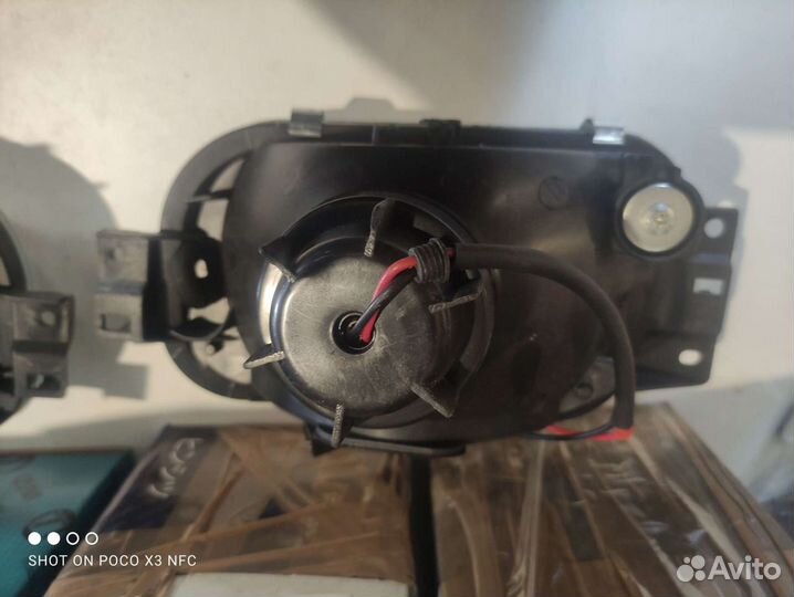 Фара противотуманная Fuso Canter Фусо Кантер