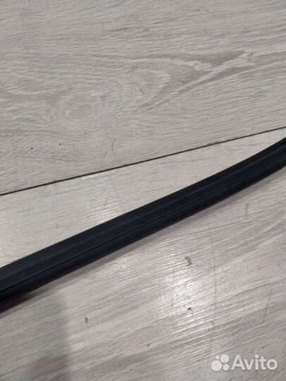 Уплотнительная резинка багажника Bmw 523I F10