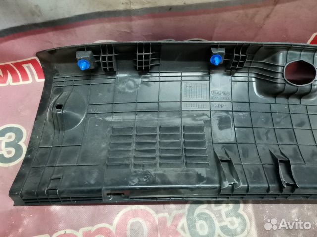 Накладка замка багажника Kia Rio