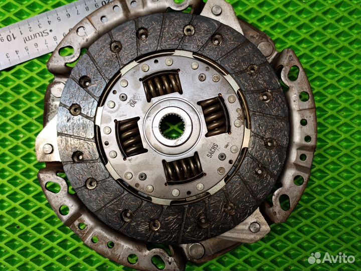 Сцепление Mitsubishi carisma