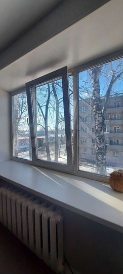 2-к. квартира, 42 м², 3/3 эт.