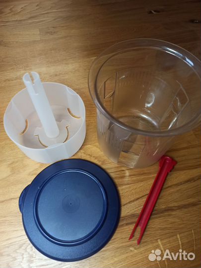 Ёмкость Tupperware для оливок, огурцов и пр