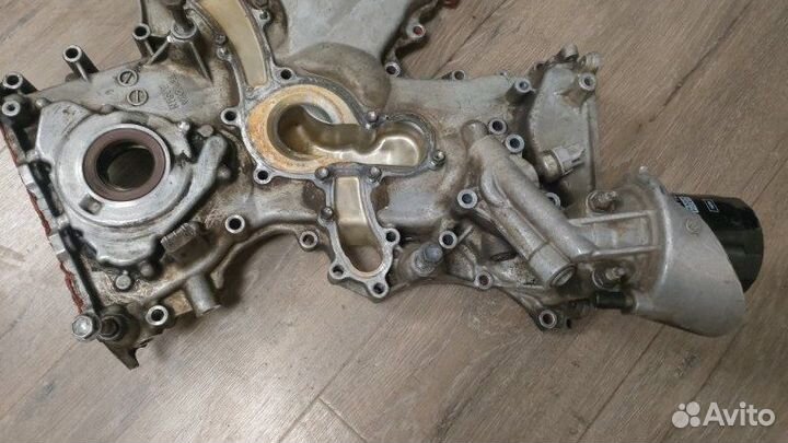 Крышка двигателя Toyota Land Cruiser Prado 120