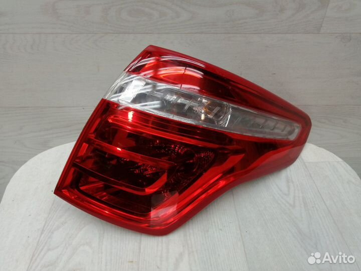 Фонарь задний правый CitroenC4 Picasso 2006-2013