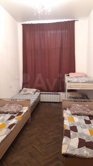 Комната 15 м² в 5-к., 3/7 эт.