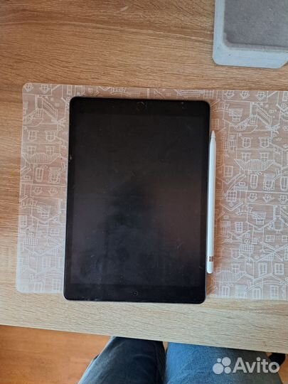 Планшет apple iPad 7 mini поколение