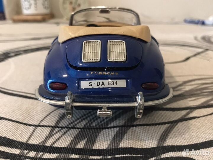 Коллекционная модель burago Porsche 356 b