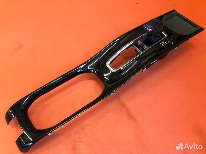 Консоль АКПП Honda Vezel RU3 LEB 2014