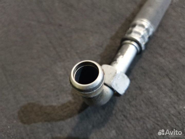 Трубка масляного радиатора Mercedes G W463