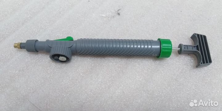 Распылитель ручной садовый