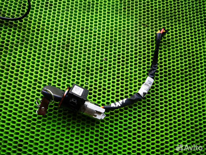 Замок зажигания для VAZ LADA Largus Cross