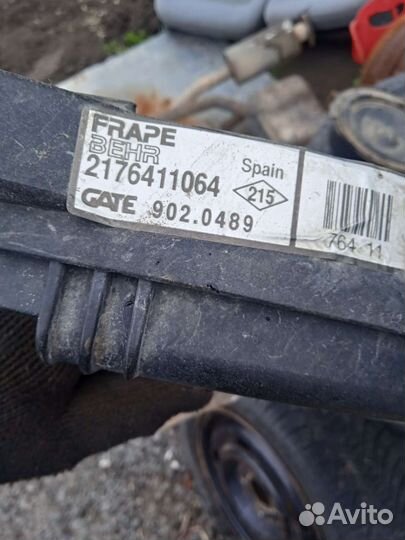 Диффузор вентиляторов Renault Laguna 1 2.0