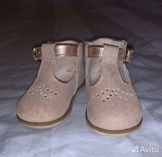 Сандалии для девочки