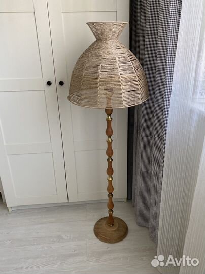 Торшер напольный