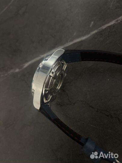 Наручные часы denissov