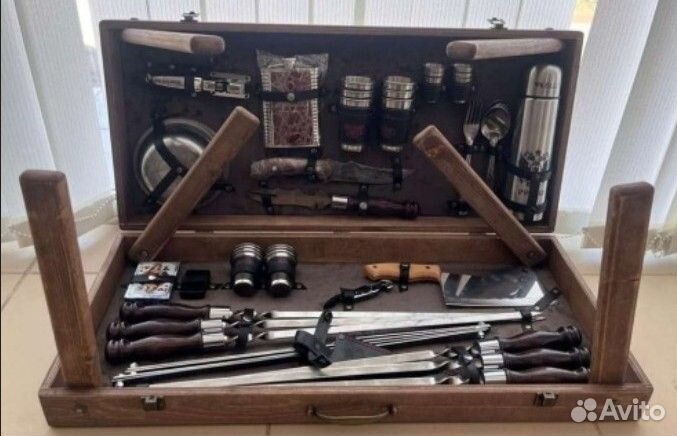 Набор шампуров со столом