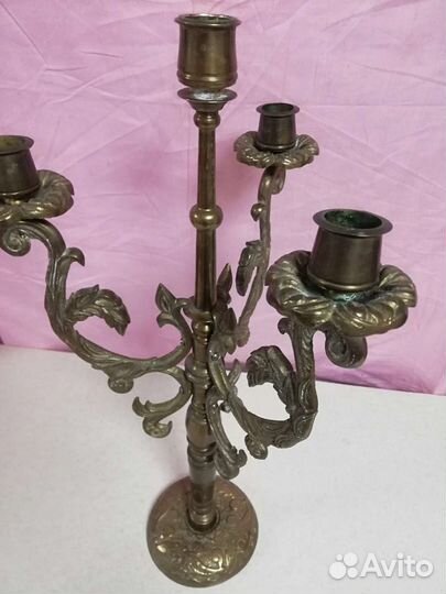 Большой старинный бронзовый подсвечник