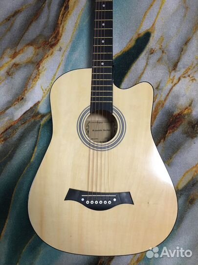Акустическая гитара