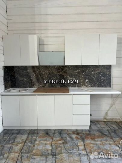 Кухонный гарнитур новый