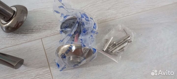 Дверная ручка