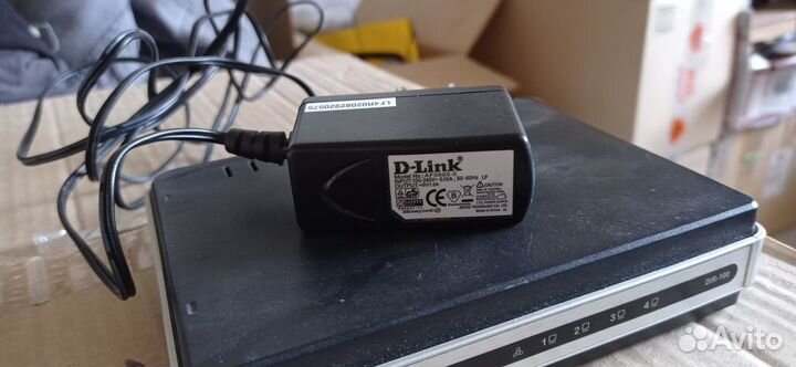 Роутер D-Link DIR-100