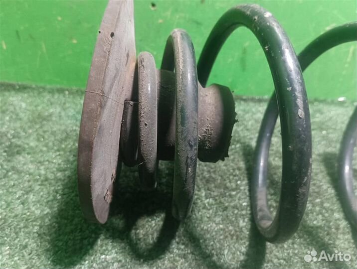 Пружина задней подвески Opel astra H 2009