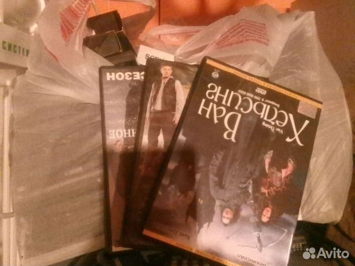 Видео кассеты и двд диски с фильмами