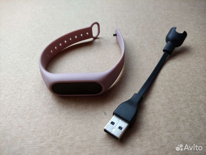 Xiaomi MI band 2 в хорошем состоянии