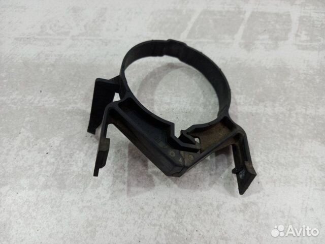 Кронштейн Mercedes S500 W220